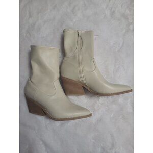 Universal Thread Women's Zipper Boots, White to Aubree, Size 8, NWT